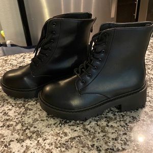 Black boots from SHEIN